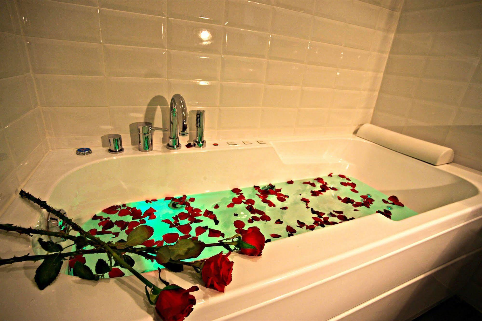Couette-café River 2*